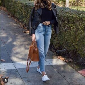 Levi’s Premium Wedgie Icon Fit in Shut Up Wash